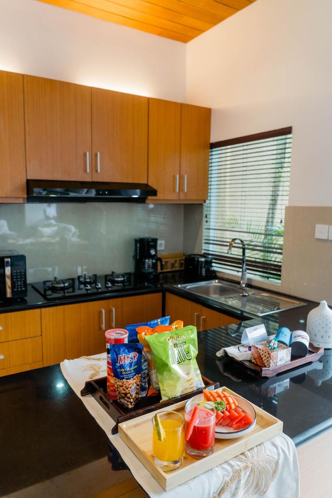 Focus On 4 Villa Seminyak  Luaran gambar