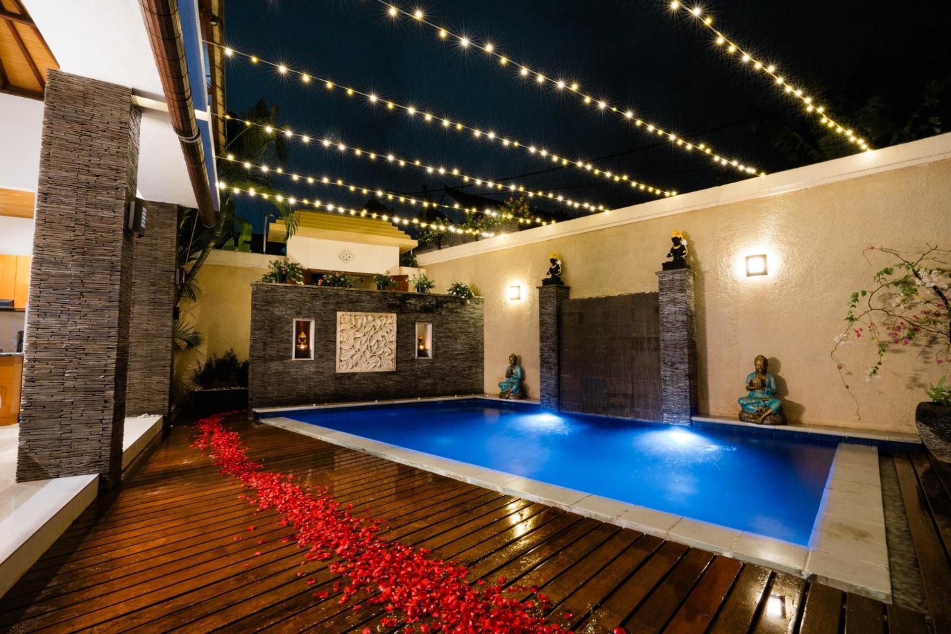 Focus On 4 Villa Seminyak  Luaran gambar